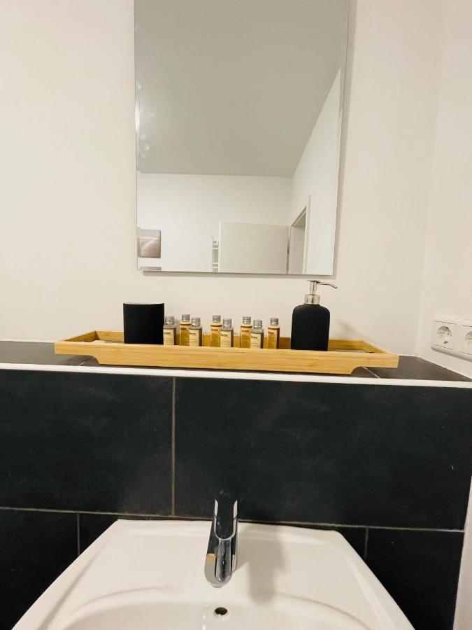 Schoenes Apartment - Netflix-Nespresso Duisburg Exteriör bild